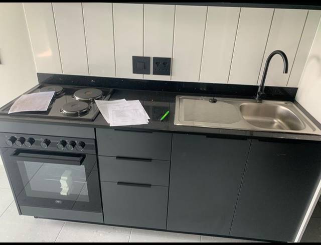 2 BEDROOM PROPERTY TO RENT IN FLEURHOF